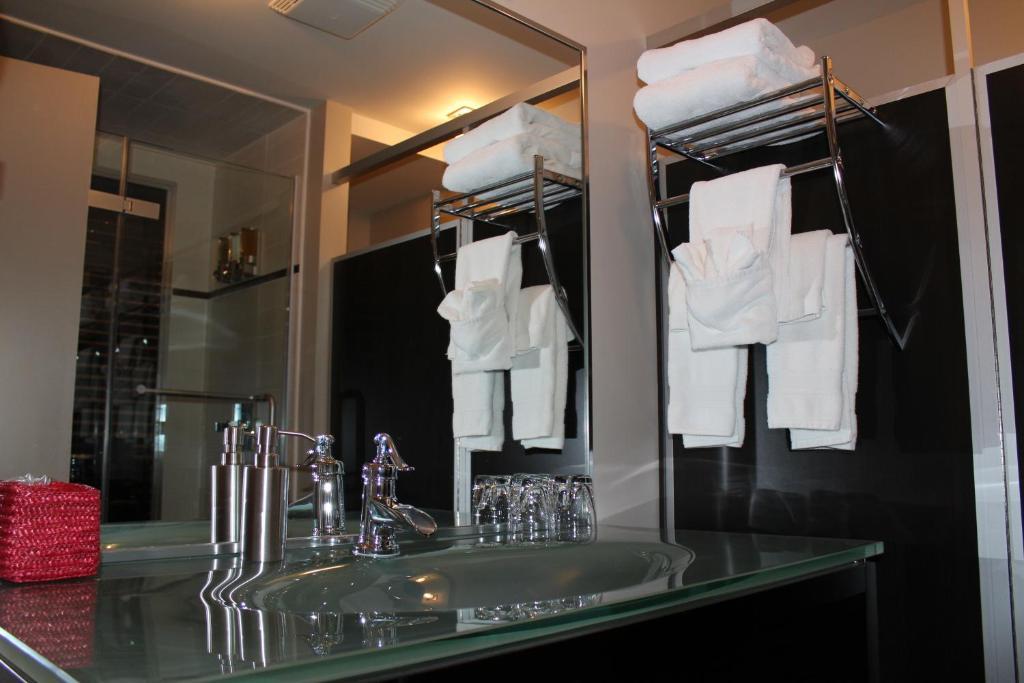 Hotel Saint-Germain Rimouski Habitación foto